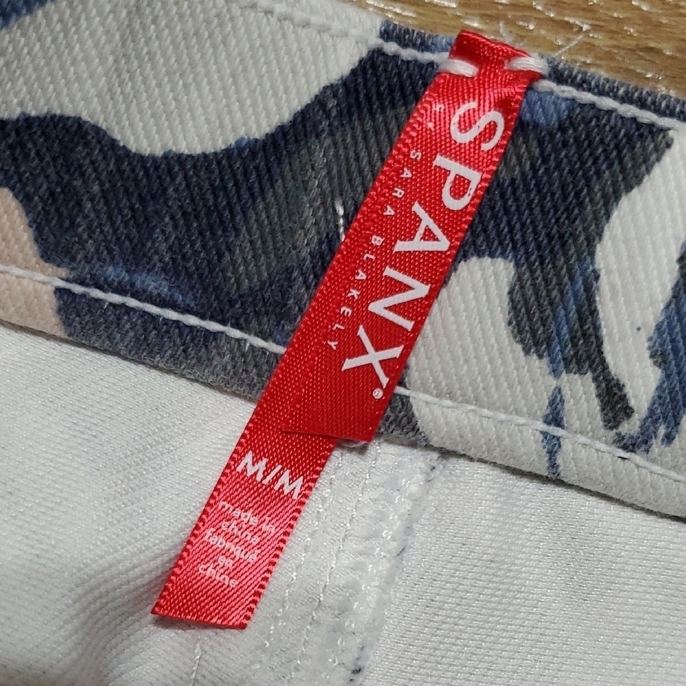 SPANX Blue and Cream Jeggings with Comfort Fit - Picture 2 of 9